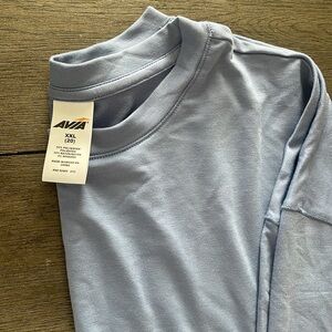 Sweat shirt. Light weight